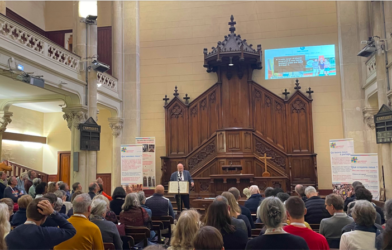Du bâtiment au parvis : de nouveaux chemins pour une Église en mouvement